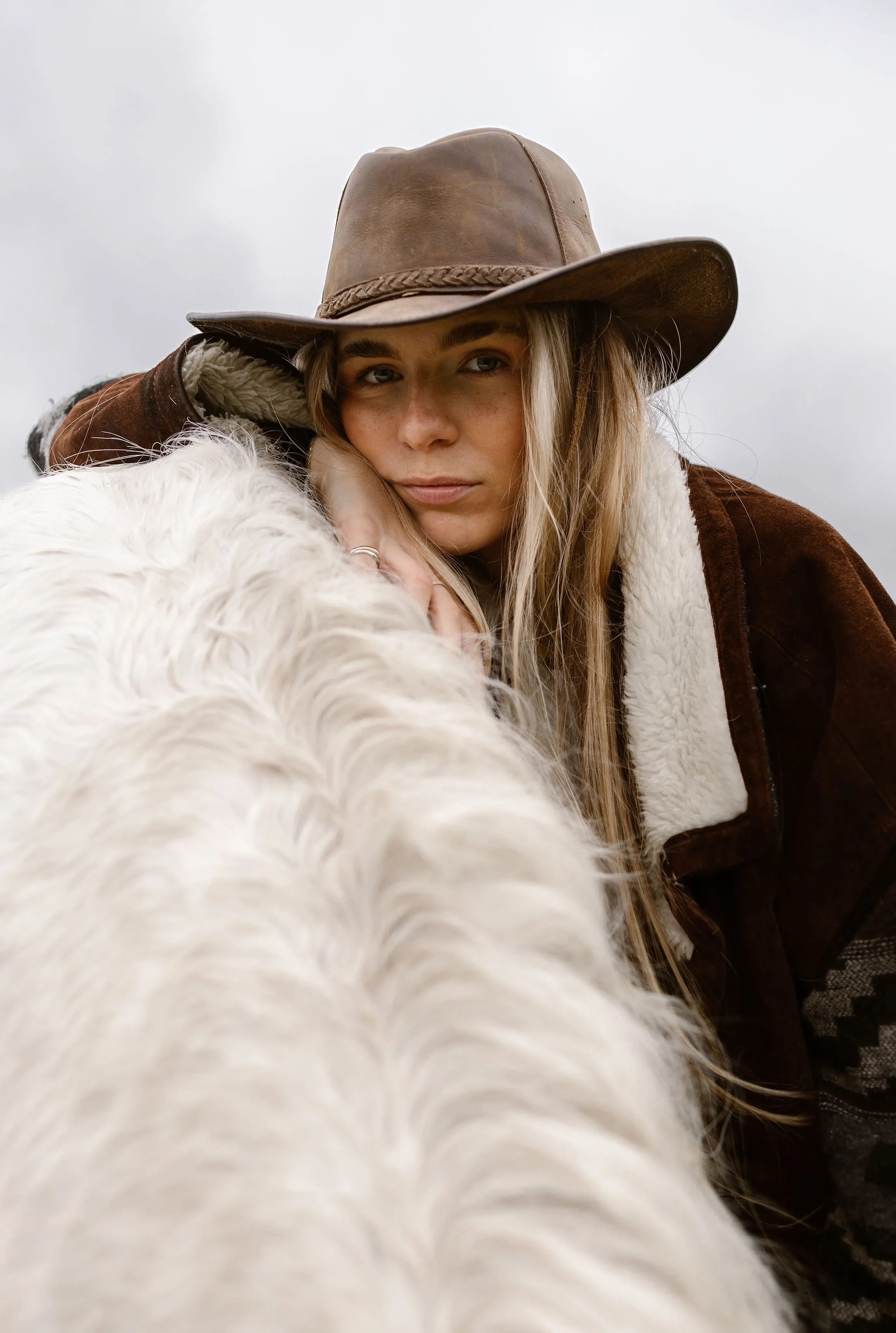 Vrouwelijke portretfotografie - Elegante portretfoto van een vrouw